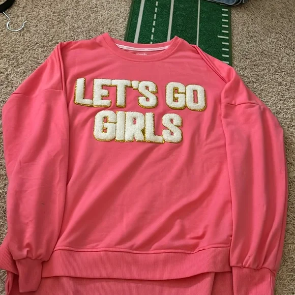 let’s go girls patch pink medium long sleeve - Picture 2 of 3